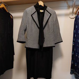 Kasper Black Sheath Dress Suit with Jacket Size 6